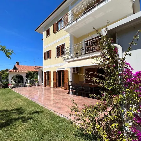 Martina 2 Apartment Poreč
