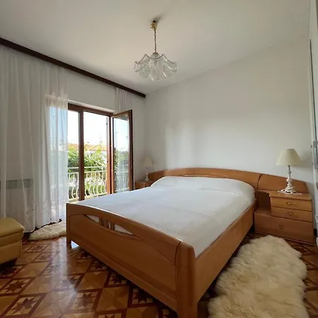 Martina 2 Апартаменти *