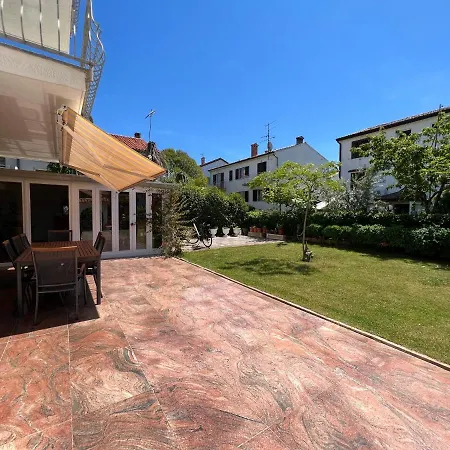 Martina 2 Апартаменти