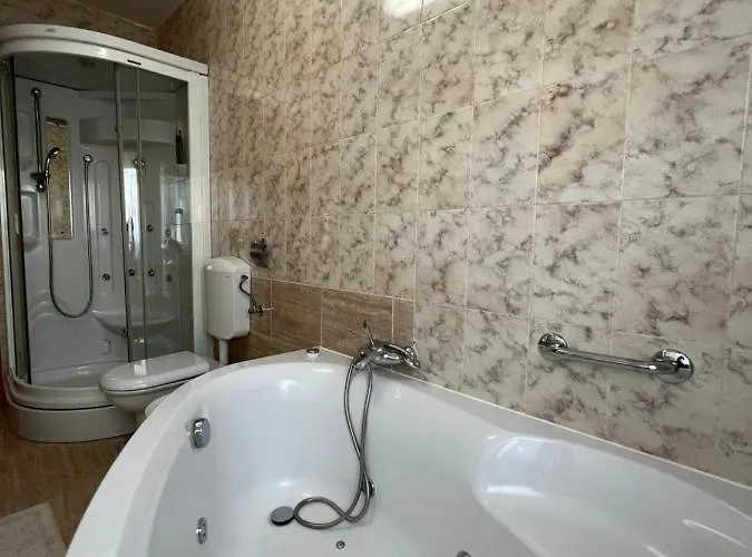 Martina 2 דירה *